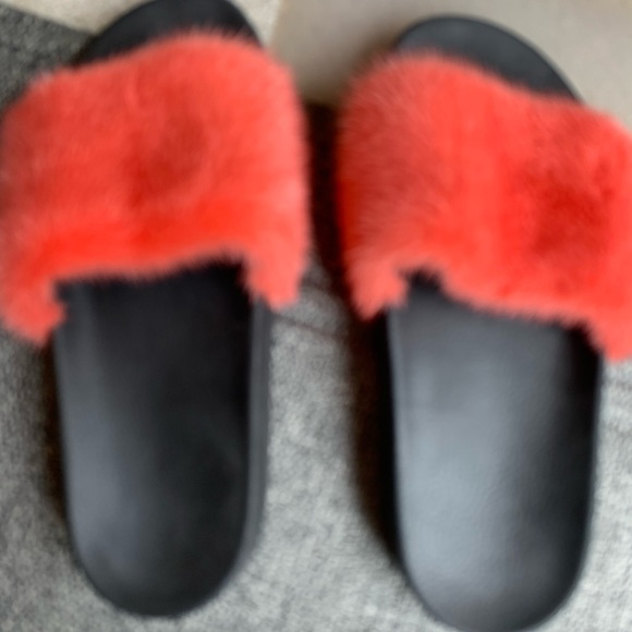 givenchy slides 9 - Picture 9 of 9